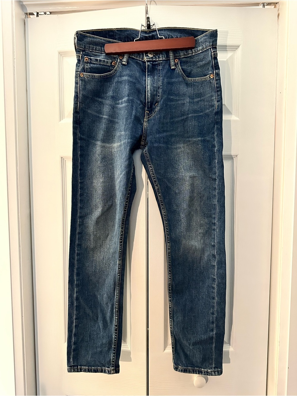 Levi's Women's Straight Leg Jeans in Washed Blue